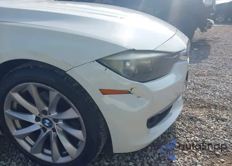 2012 BMW 328I z USA, uszkodzony, nr VIN WBA3A5G55CNP15577